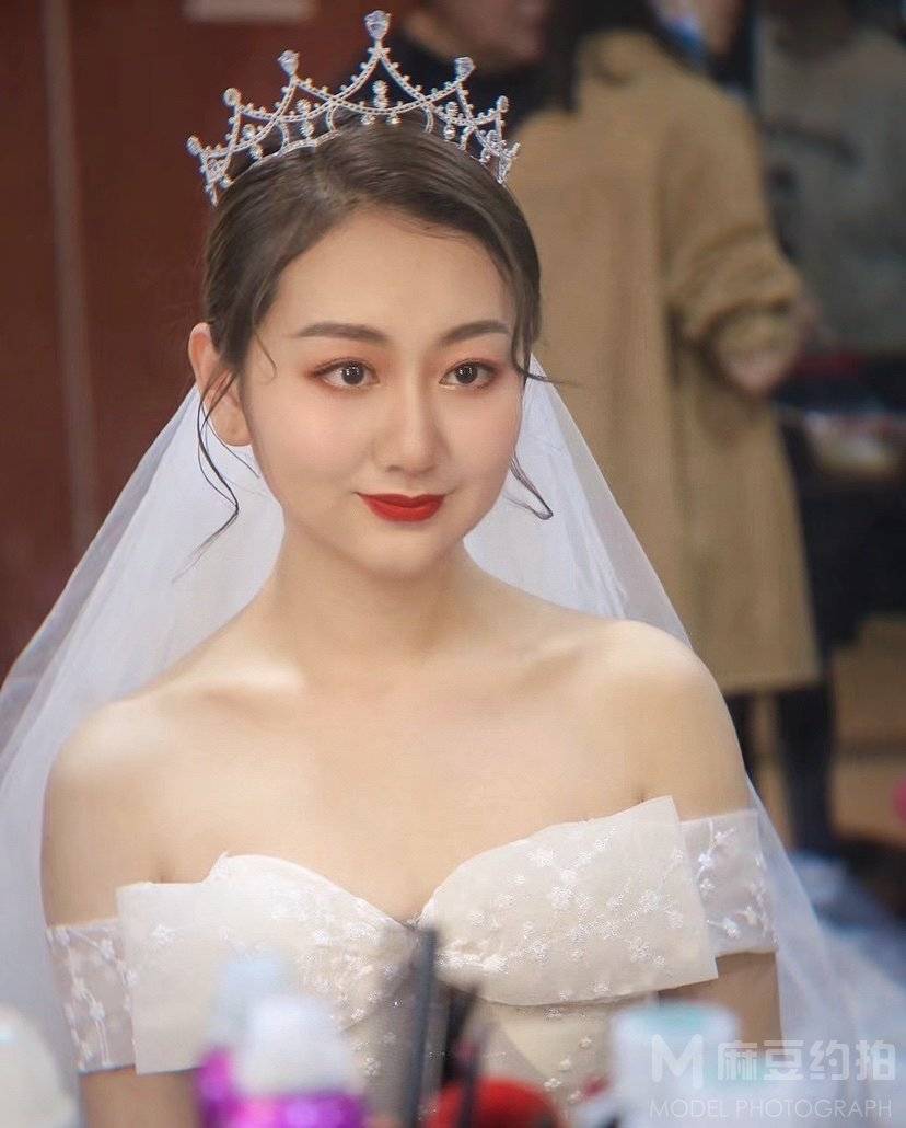 妆容模特