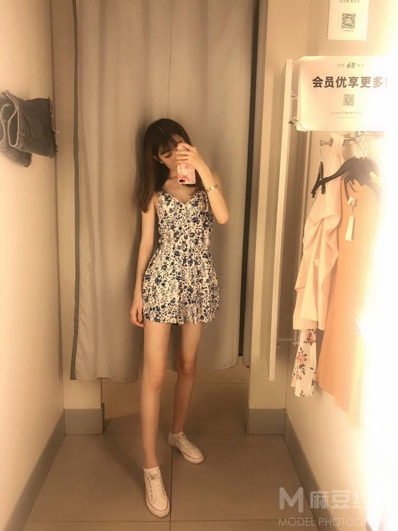 胶片模特