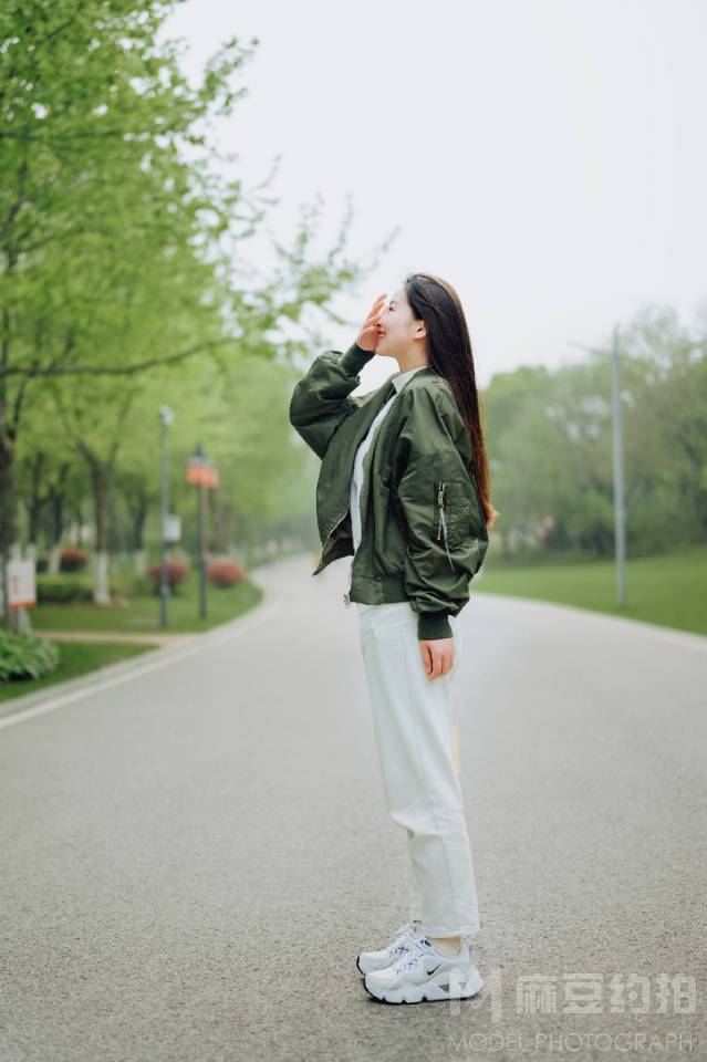 校园模特