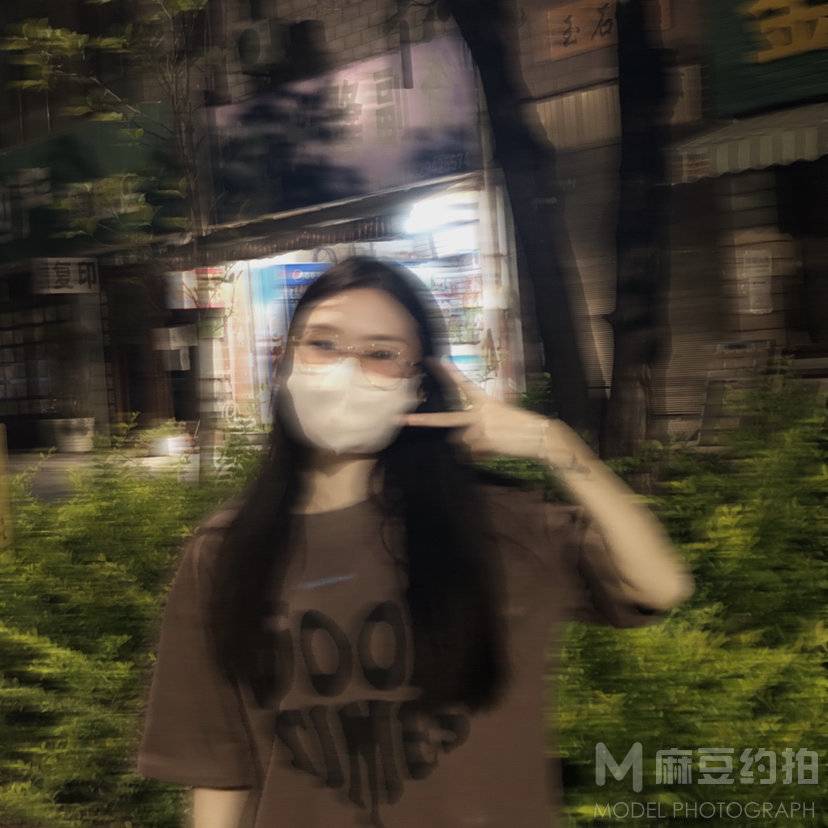 黑白模特