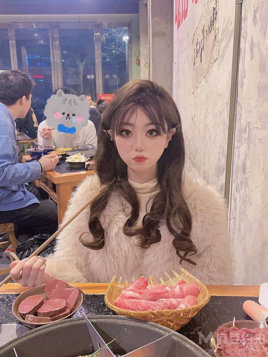 妆容模特
