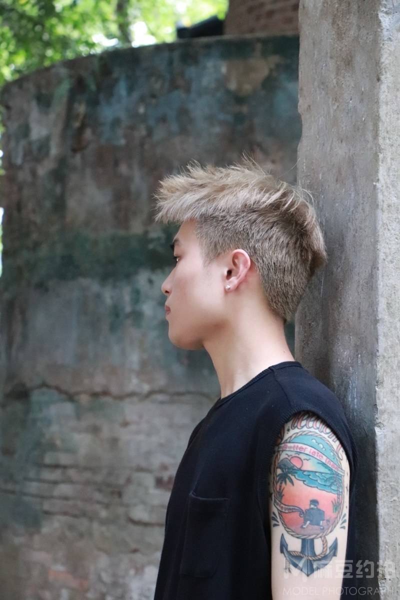 暗黑模特
