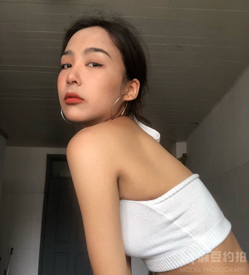 纪实模特