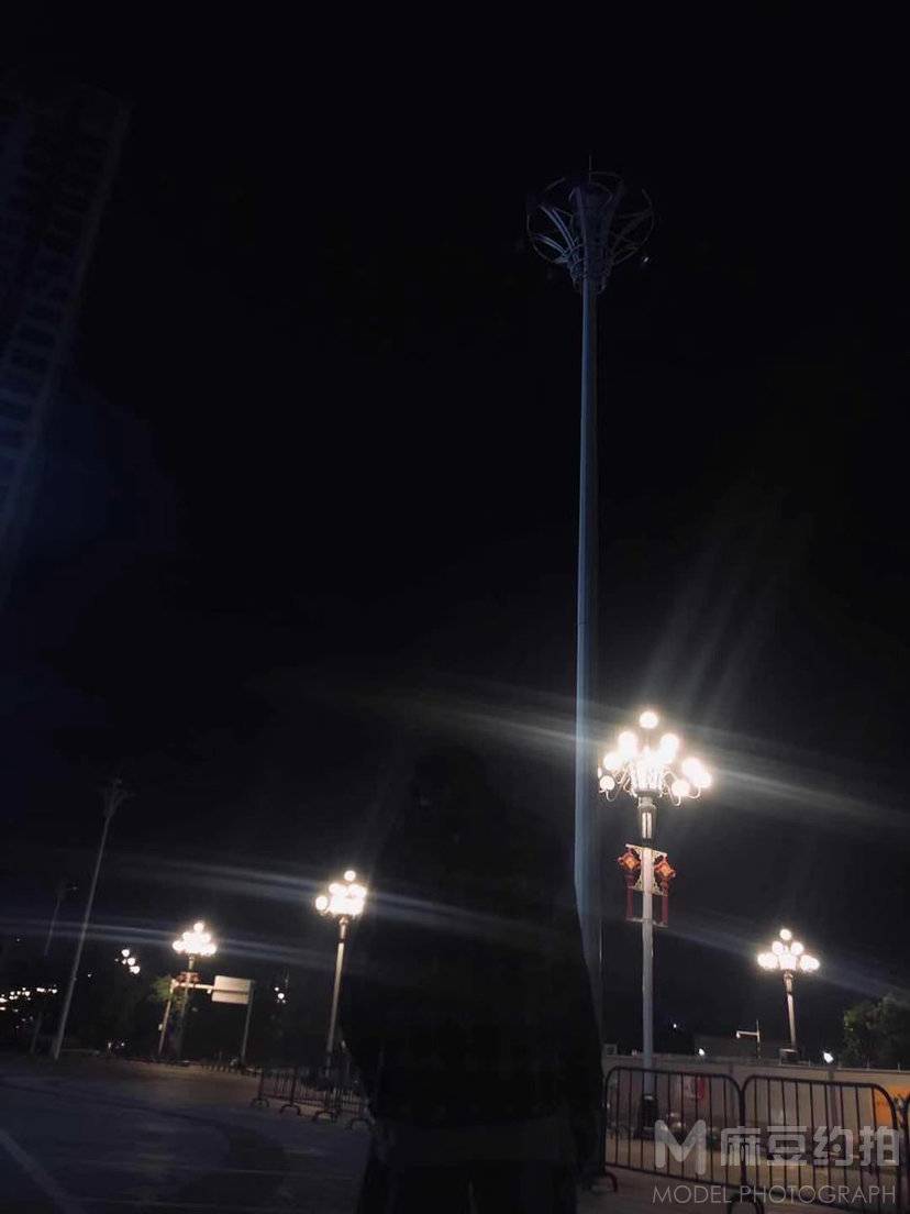 夜景模特
