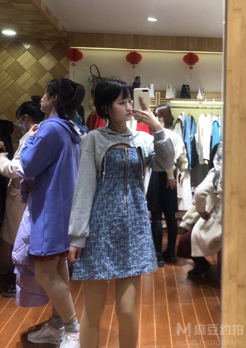 妆容模特