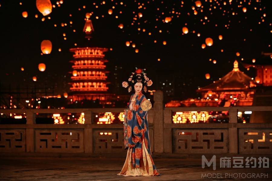 汉服模特