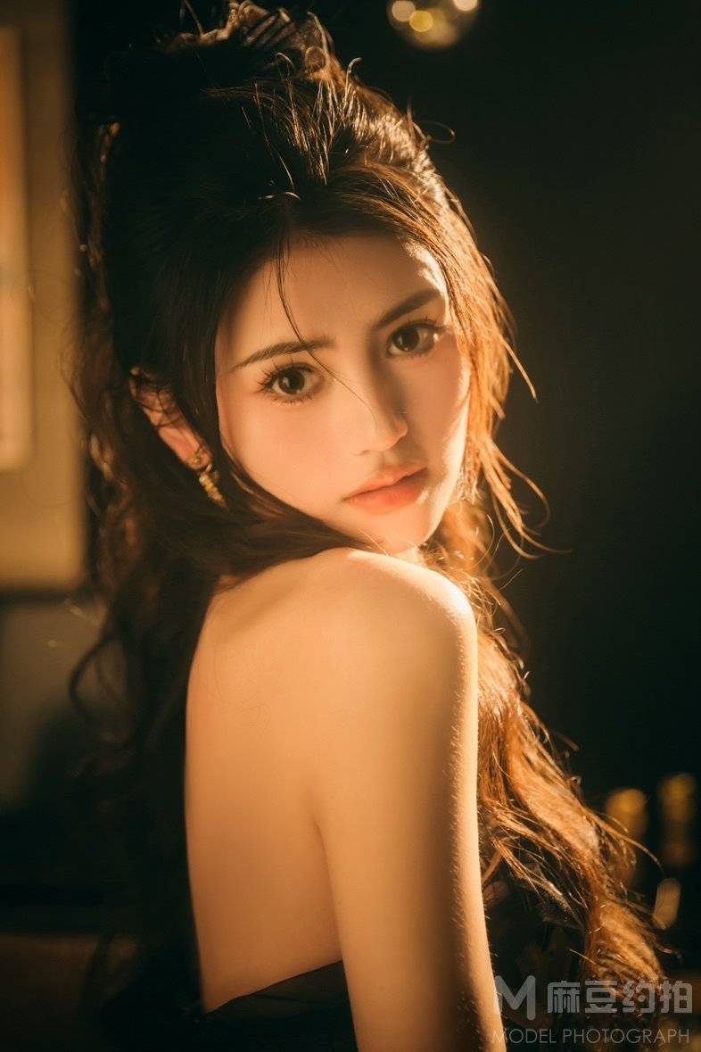 胶片模特