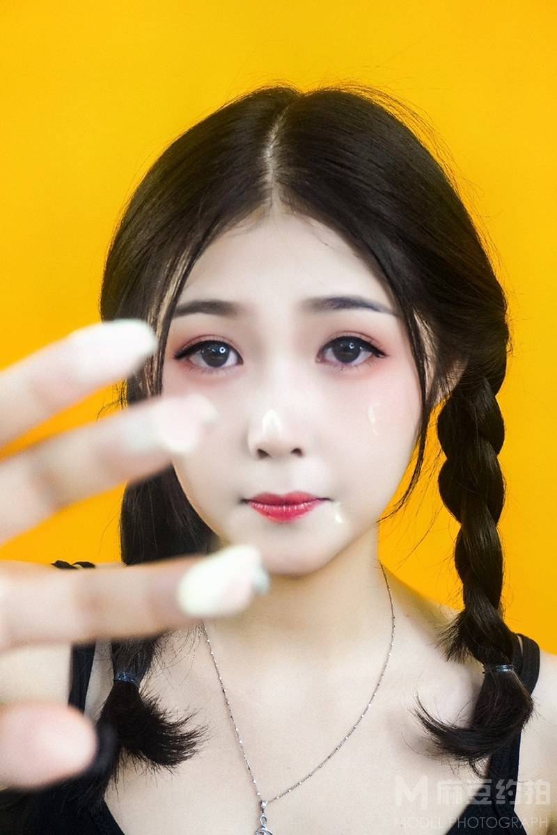妆容模特