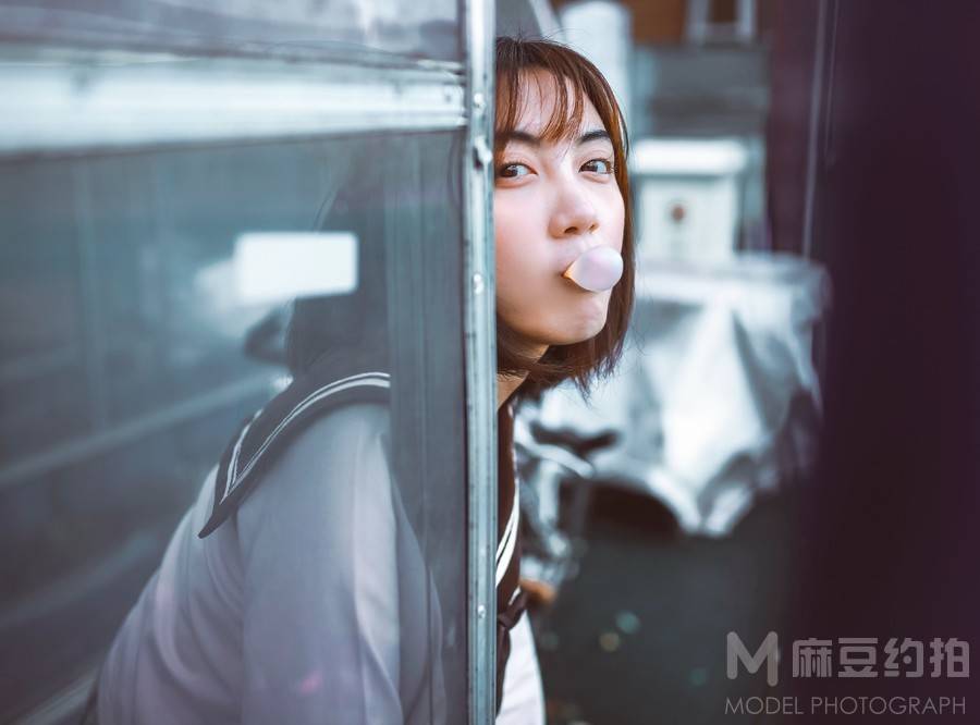 情绪模特