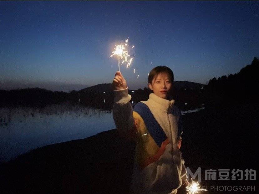 夜景模特