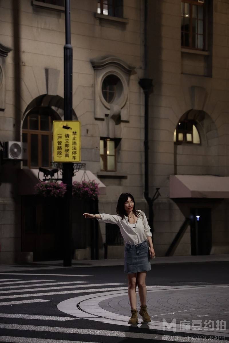 夜景模特
