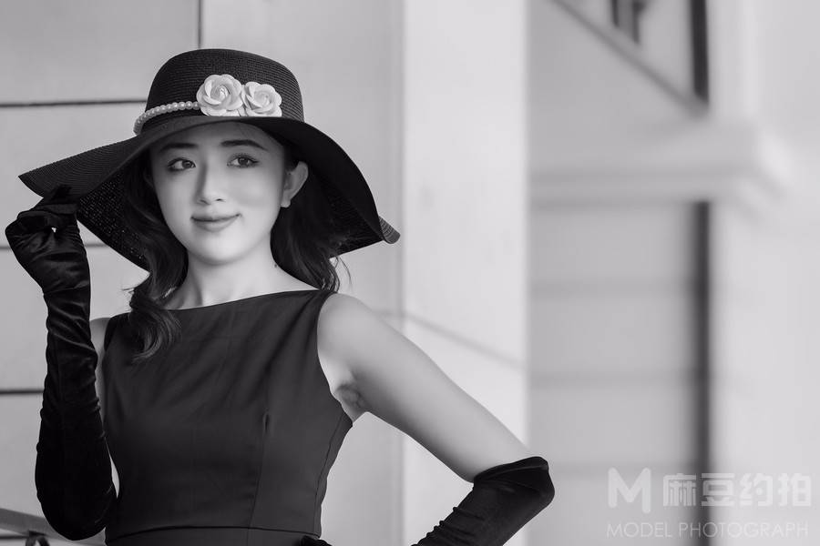 黑白模特