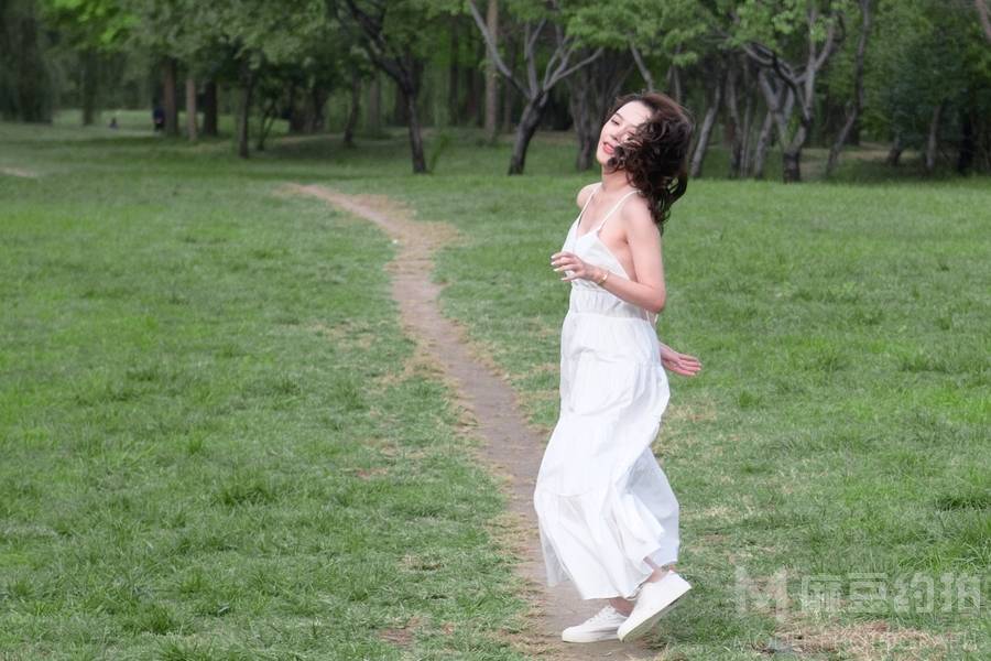 清新模特