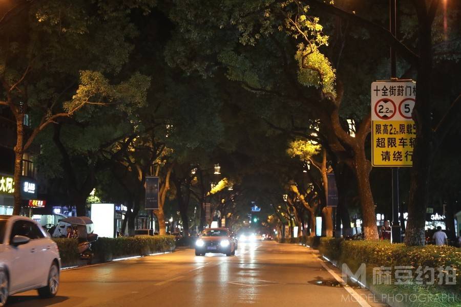 夜景模特