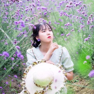 少女模特