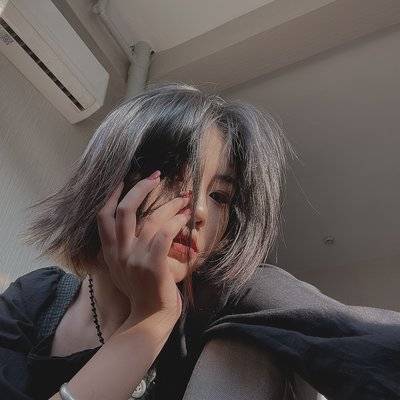 黑白模特