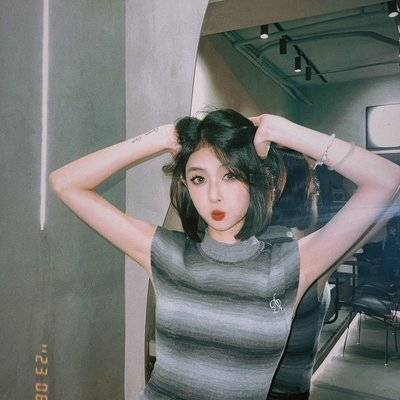 清新模特