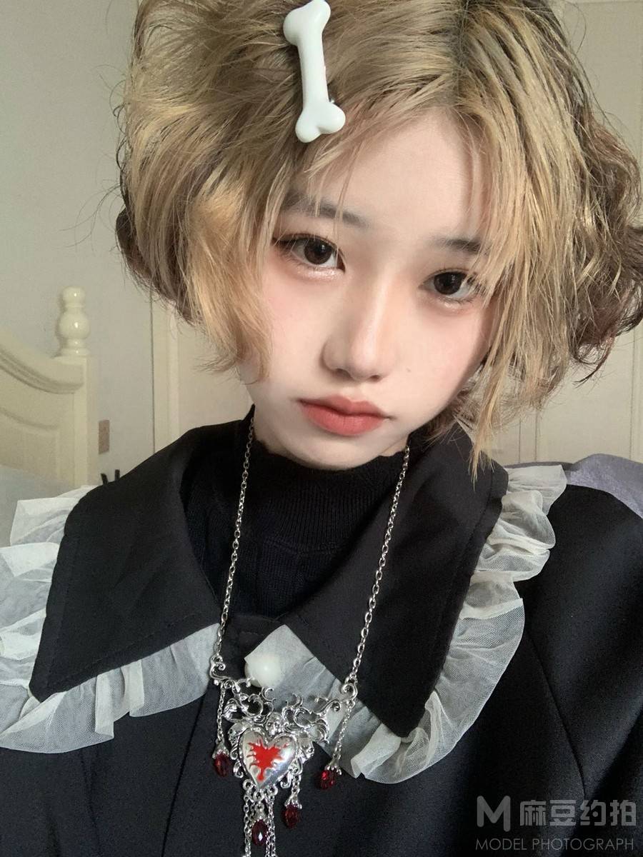 暗黑模特