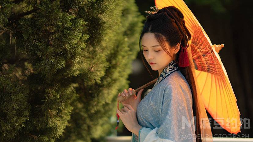 汉服模特