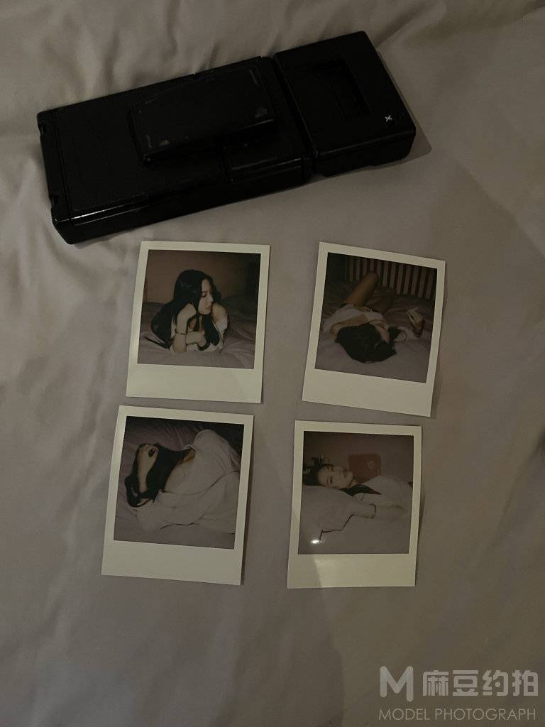 宝丽来模特