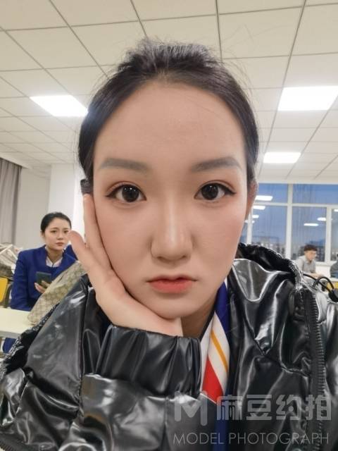 胶片模特