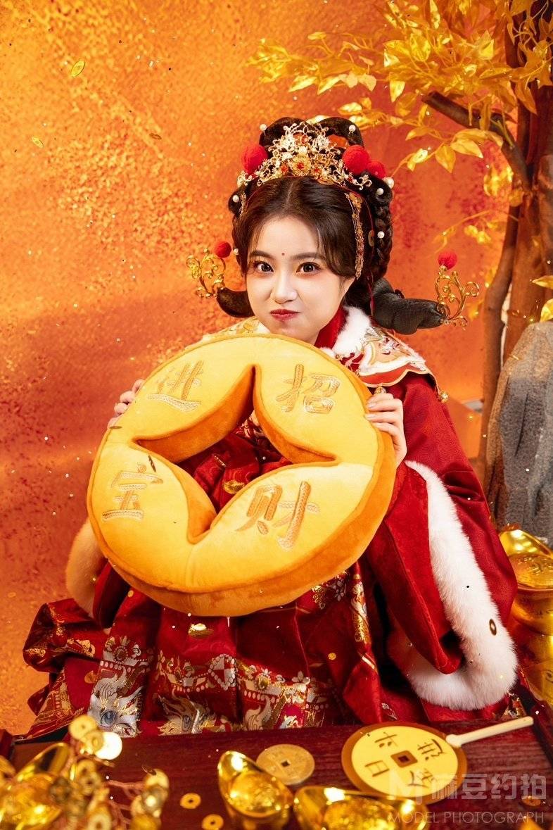 汉服模特