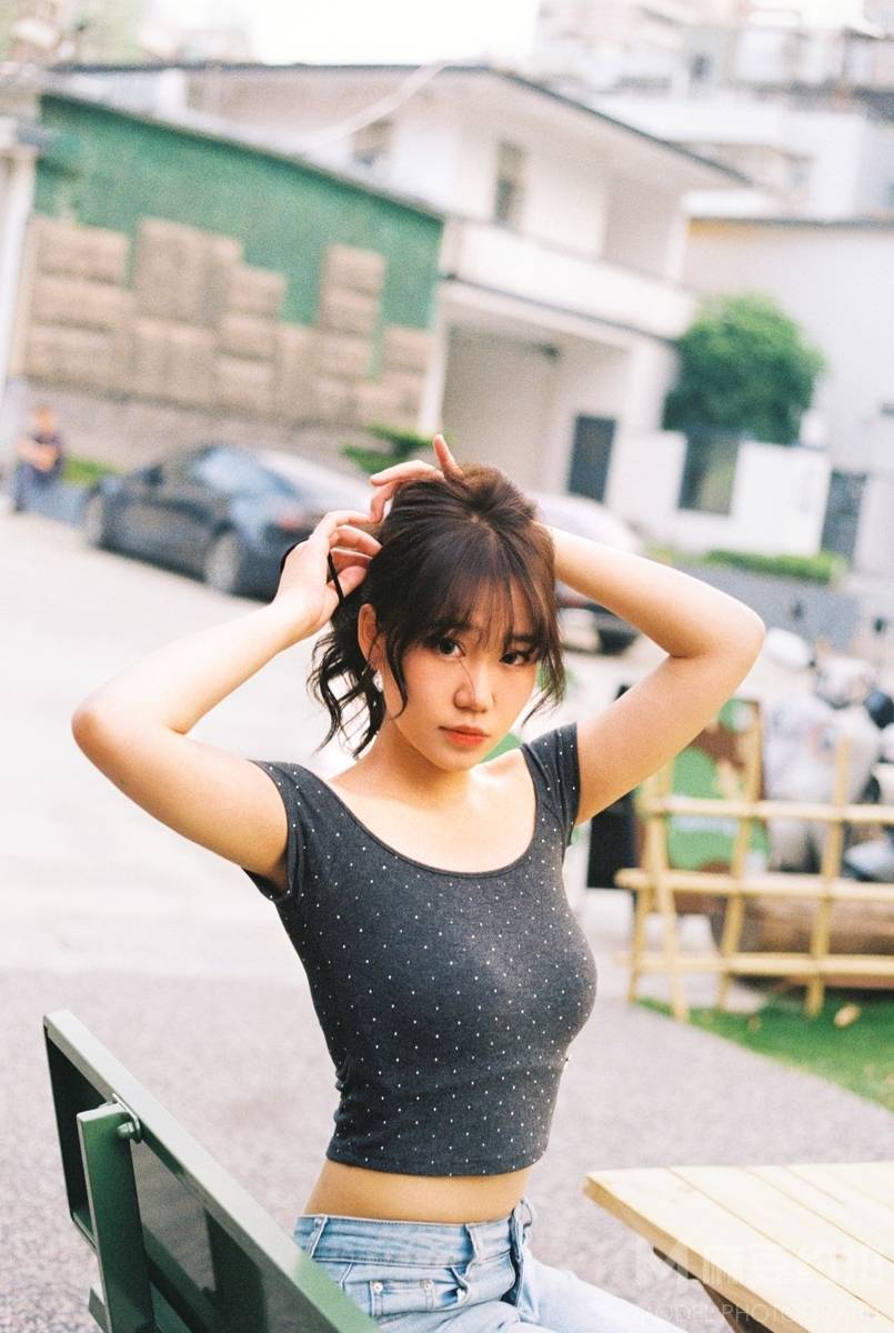 清新模特
