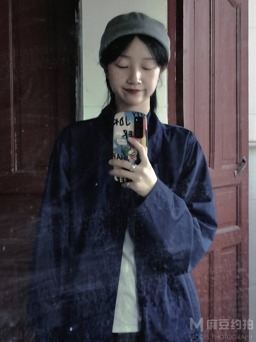 黑白模特