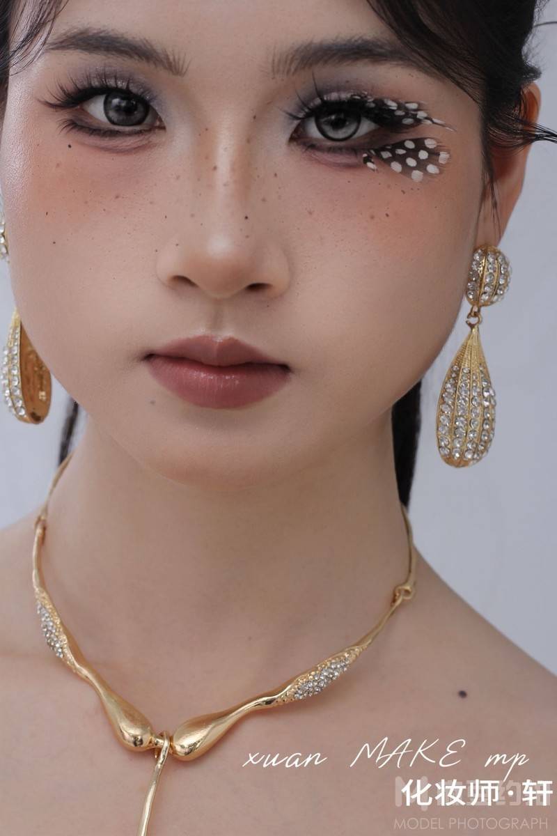 妆容模特