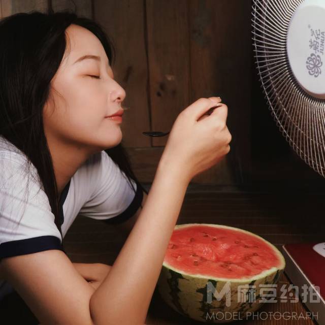 校园模特