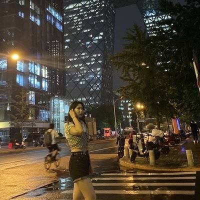 校园模特