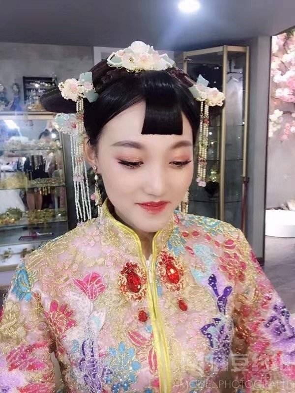 妆容模特