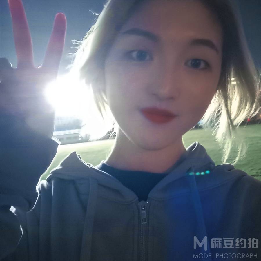 胶片模特