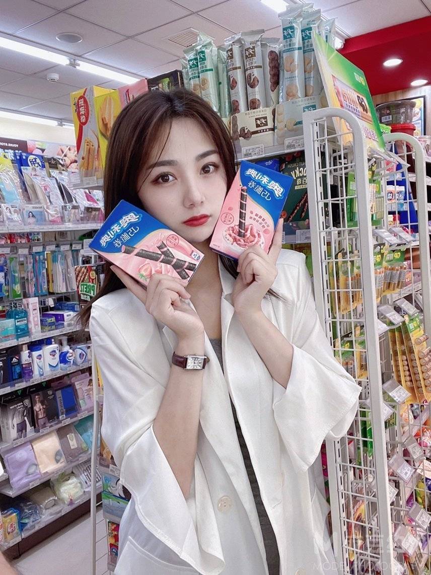 纪实模特