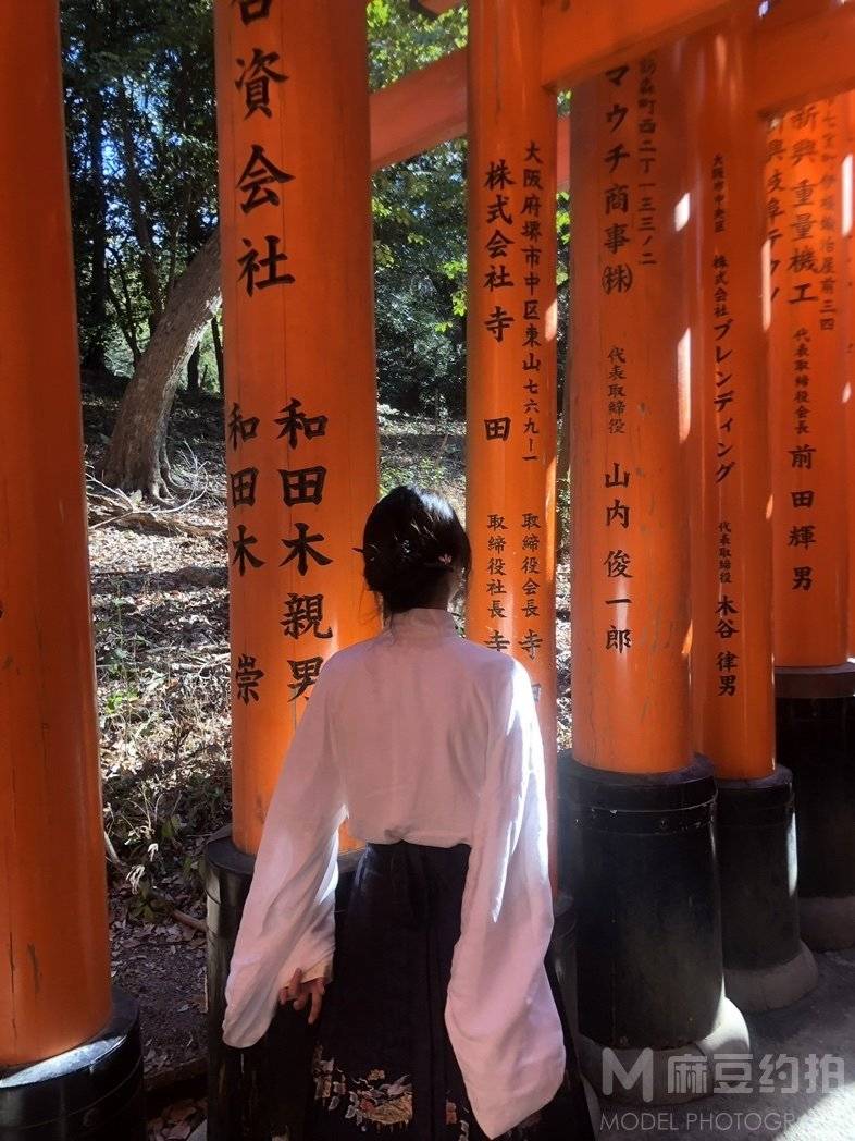 妆容模特