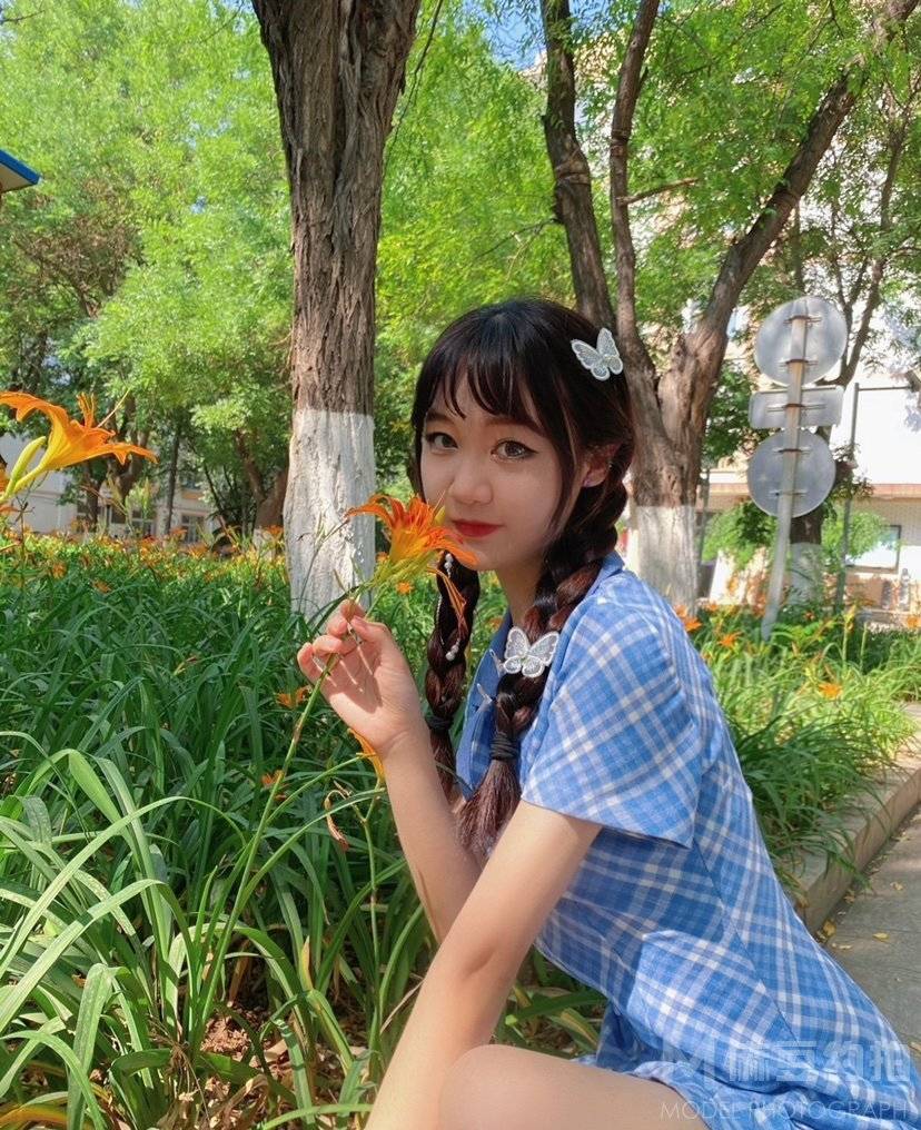 校园模特