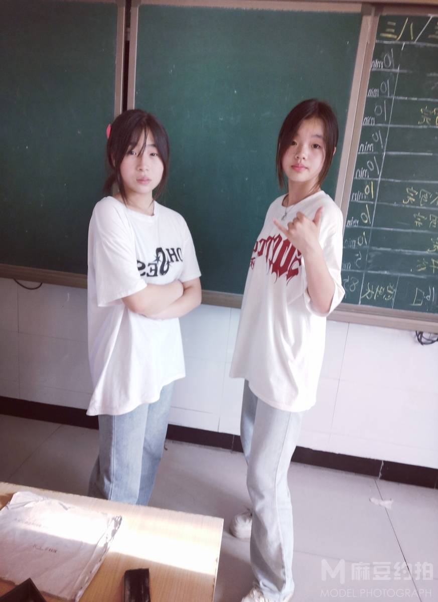 校园模特