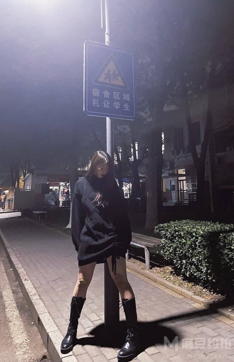 校园模特