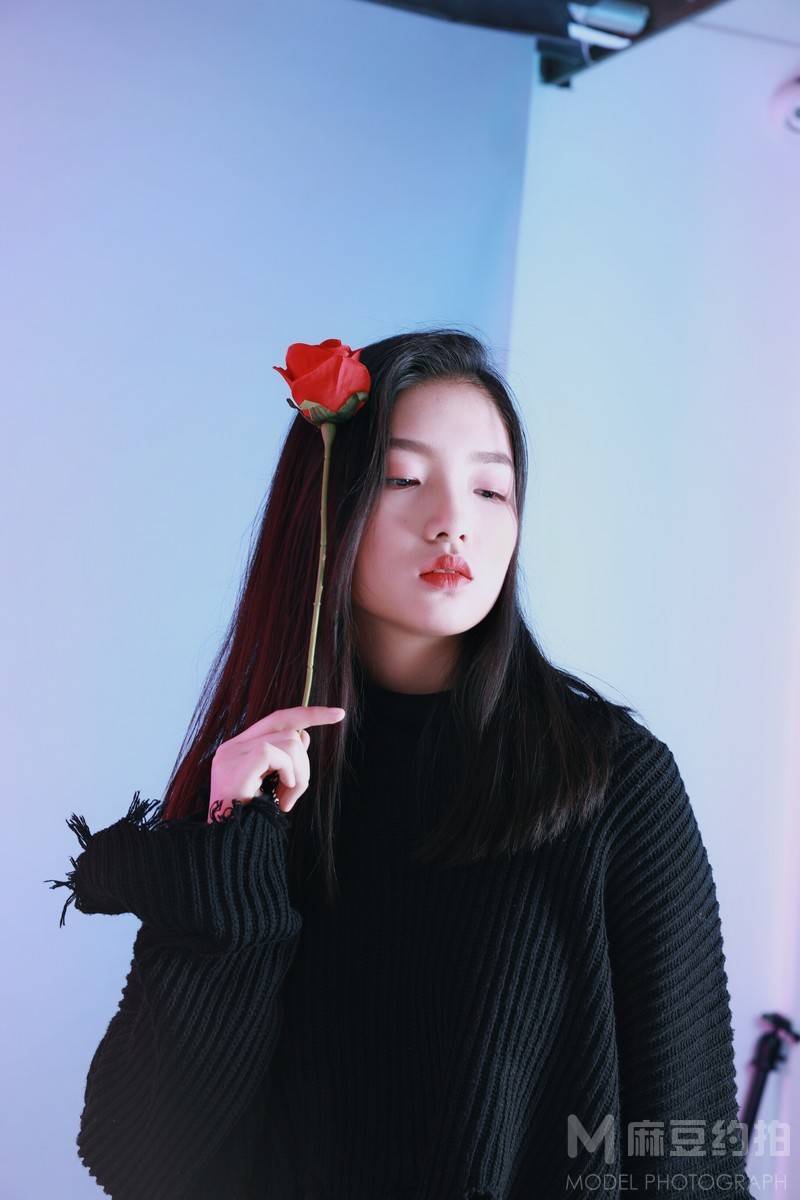 情绪模特