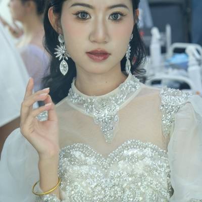 清新模特