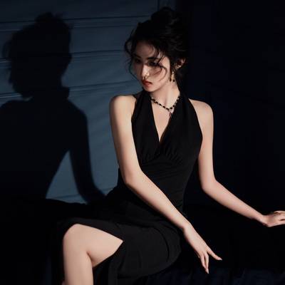 黑白模特
