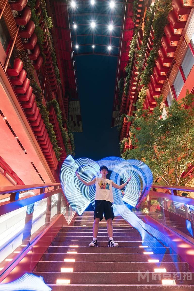 夜景模特