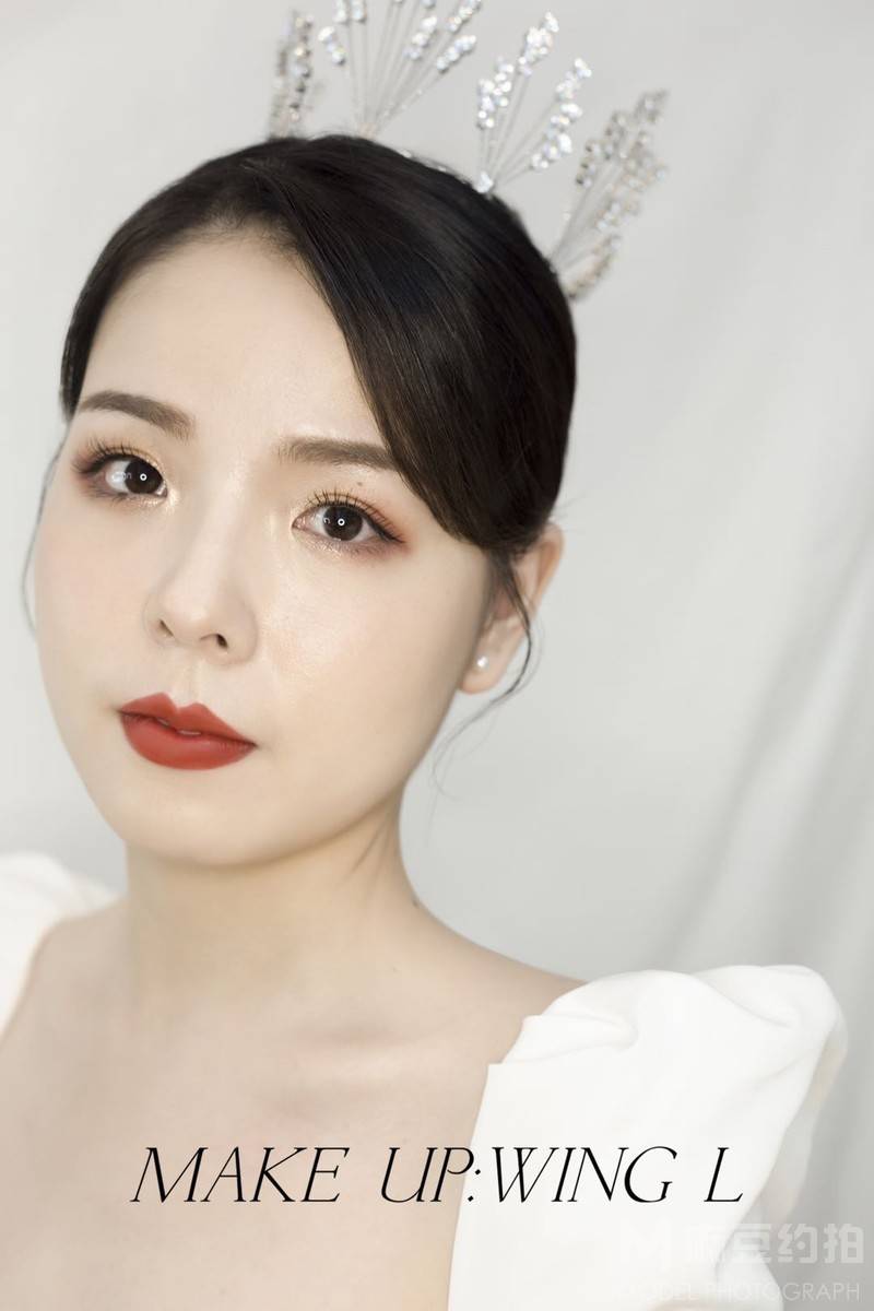 妆容模特