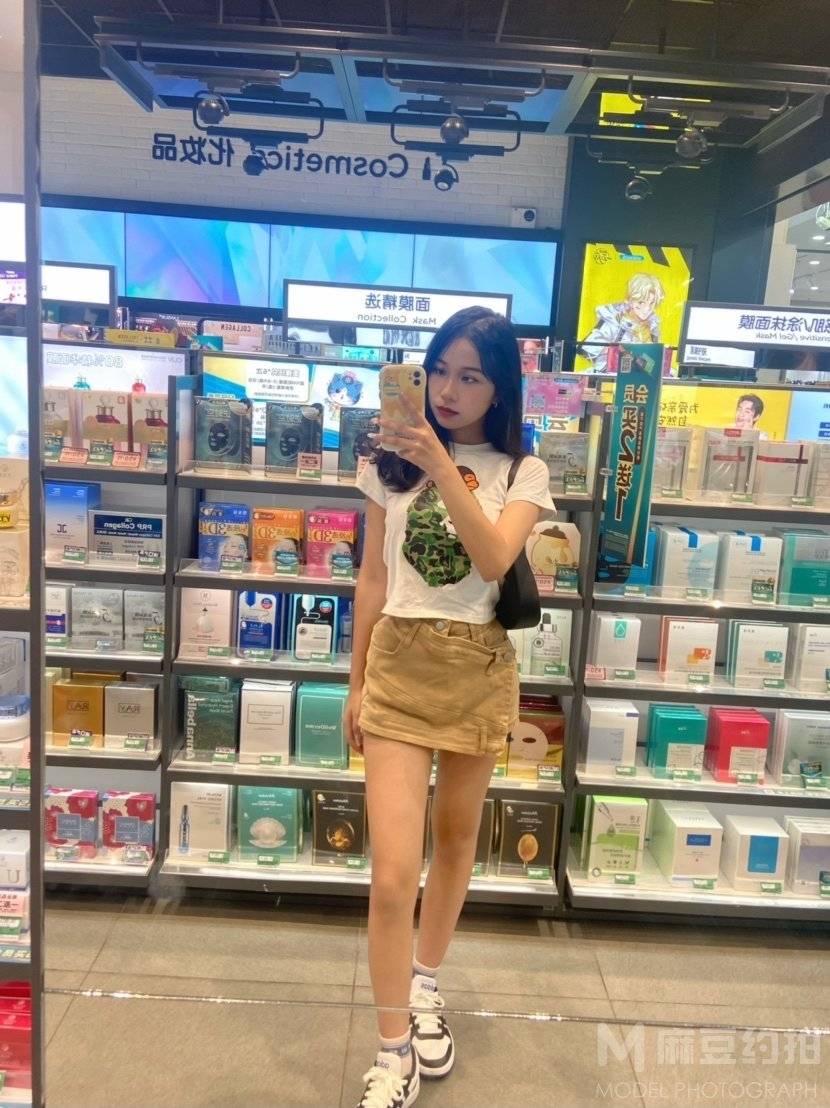 清新模特