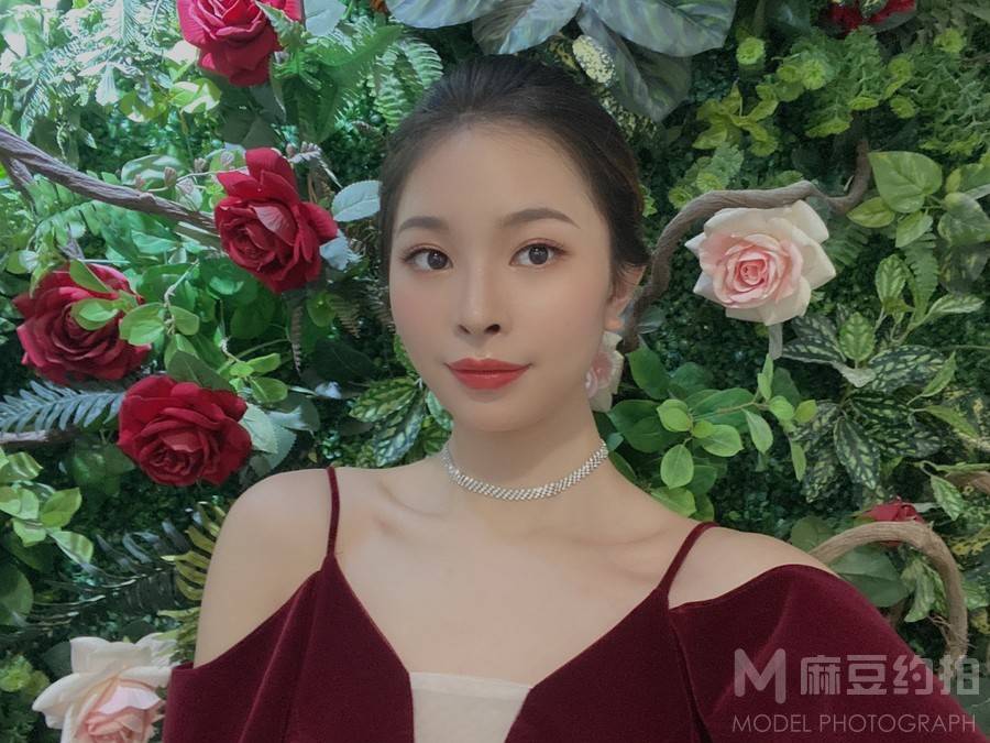 妆容模特