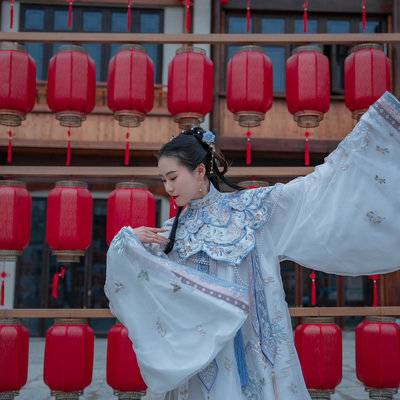 汉服模特