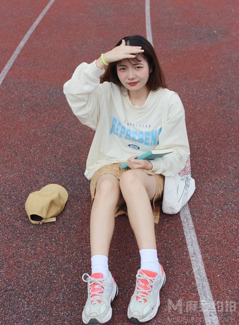 校园模特
