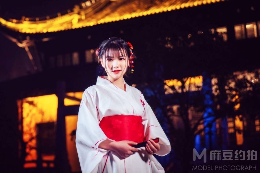夜景模特