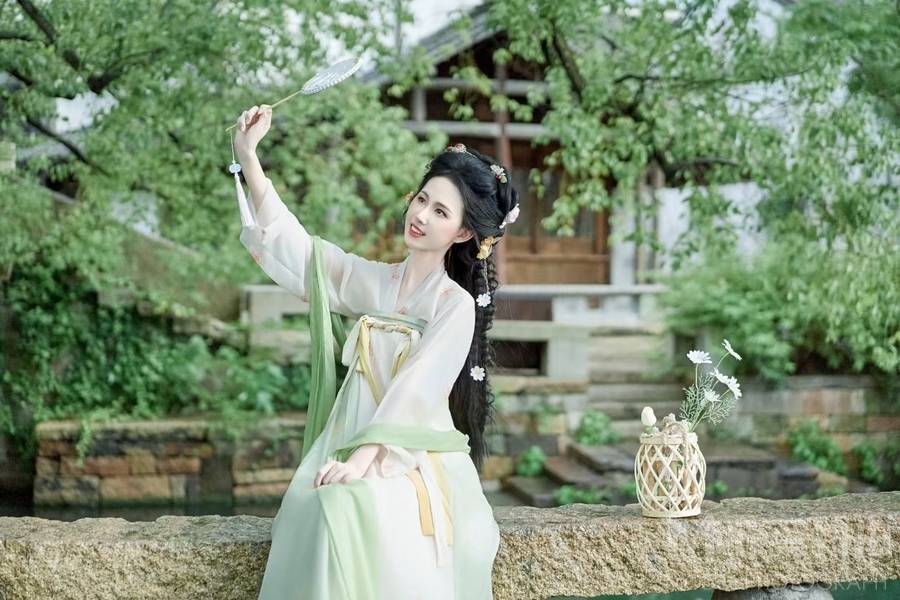 汉服模特
