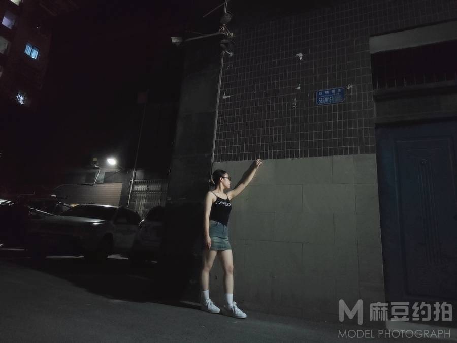 夜景模特